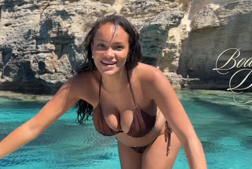 Full leaked Allyiahsface private onlyfans photo