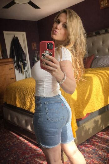 Full leaked Amazinglyjustme private onlyfans photo