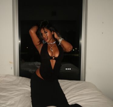 Full leaked Amira shiwraj private onlyfans photo