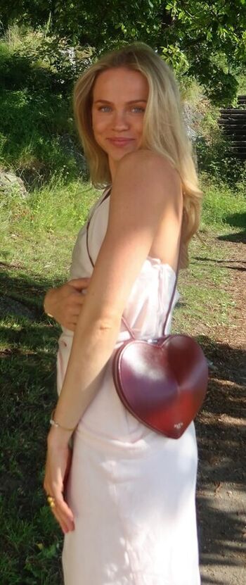 Full leaked Andrea rooth private onlyfans photo