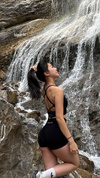 Full leaked Angellowee private onlyfans photo