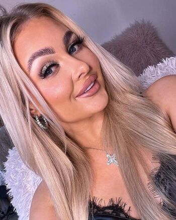 Full leaked Annie lydia weston page private onlyfans photo