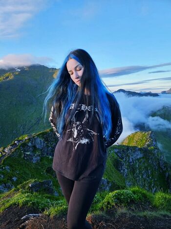 Full leaked Blueastrid private onlyfans photo