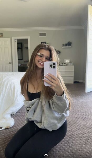 Full leaked Brooke monk page private onlyfans photo