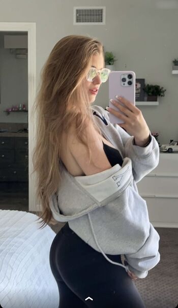 Full leaked Brooke monk page private onlyfans photo