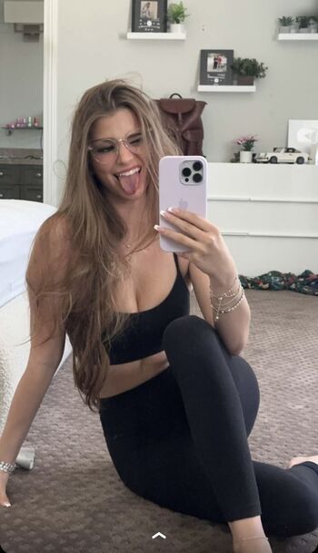 Full leaked Brooke monk page private onlyfans photo