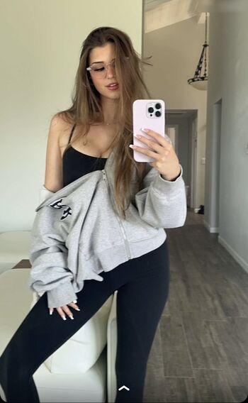 Full leaked Brooke monk page private onlyfans photo