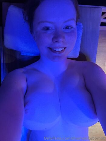 Full leaked Cherrylovebombb private onlyfans photo