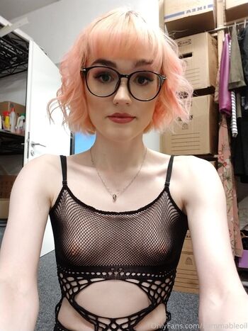 Claire Tennebrarum