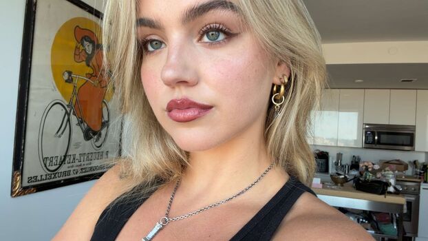 Full leaked Emma brooks private onlyfans photo