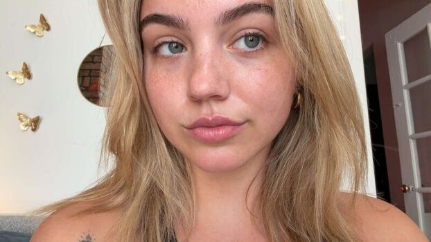 Full leaked Emma brooks private onlyfans photo