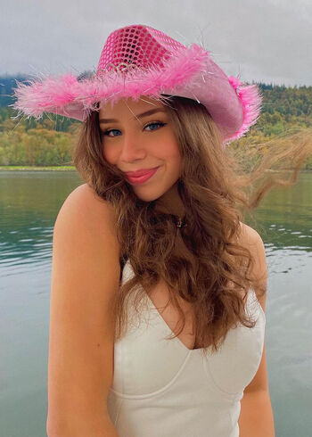Fernanda Ramรญrez