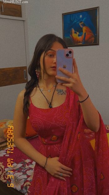 Full leaked Ishuu private onlyfans photo