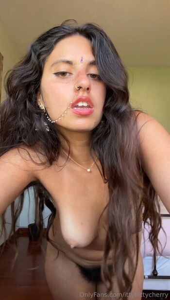 Full leaked Ittybittycherry private onlyfans photo