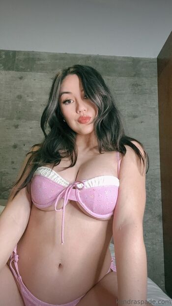Full leaked Kendraspade private onlyfans photo
