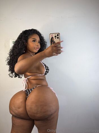 Lilbabyashleyy