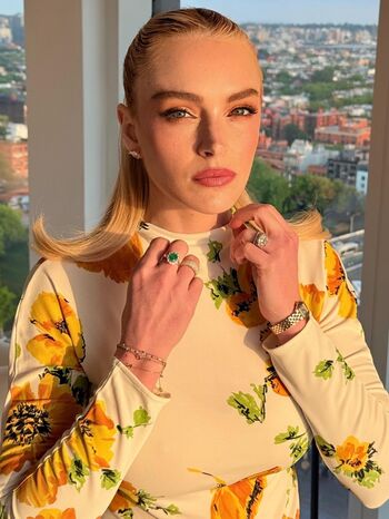 Full leaked Lindsay lohan private onlyfans photo