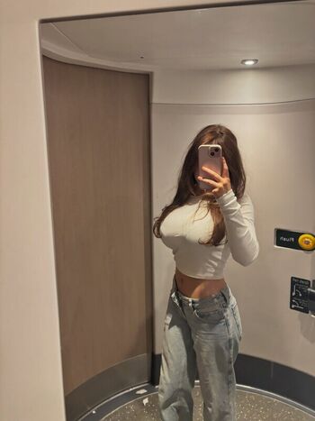 Full leaked Luviyumi private onlyfans photo