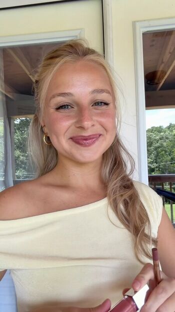 Full leaked Macimccarley private onlyfans photo