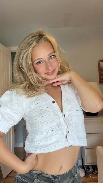 Full leaked Macimccarley private onlyfans photo