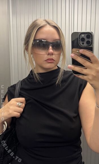Full leaked Mashabk private onlyfans photo