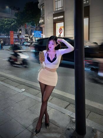 Full leaked Mianh private onlyfans photo
