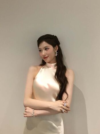 Minatozaki Sana