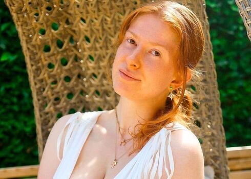 Full leaked Mogenlucie private onlyfans photo