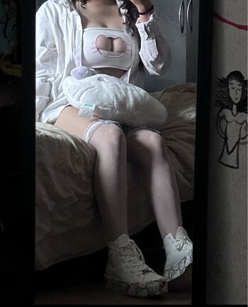 Full leaked N nuviaa private onlyfans photo