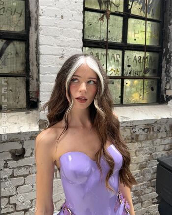 Full leaked Nadinebreaty private onlyfans photo