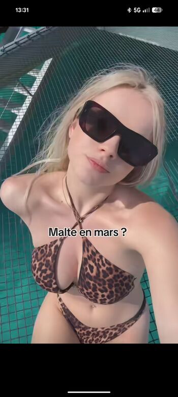 Full leaked Oceane tc page private onlyfans photo