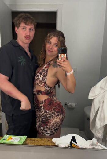 Full leaked Pocketsbees private onlyfans photo