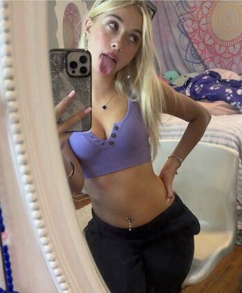 Sexydumbblonde