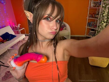 Full leaked Tabby ridiman  page private onlyfans photo