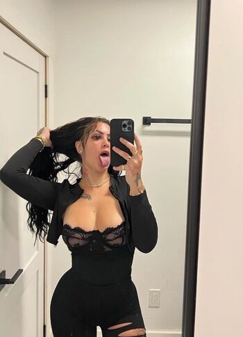 Full leaked Who is this private onlyfans photo