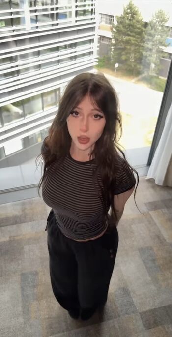 Full leaked Who is this private onlyfans photo