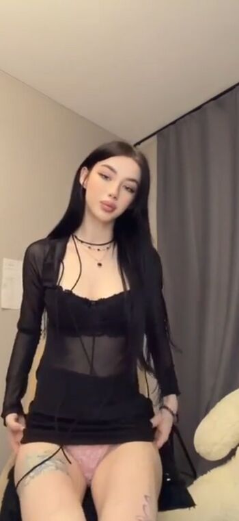 Full leaked Who is this private onlyfans photo
