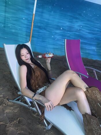 WomenK-pop