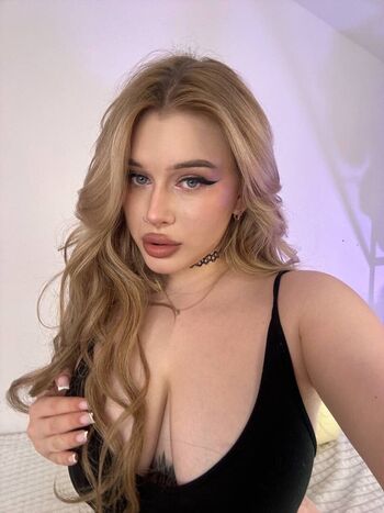 Full leaked Wyandelii private onlyfans photo