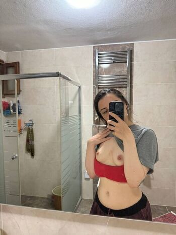 Full leaked Yesim bilgili private onlyfans photo