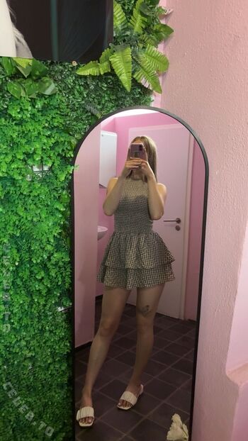 Full leaked Zimchay private onlyfans photo